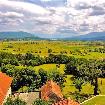 Apartman Ana Vrlika Zewnętrze zdjęcie